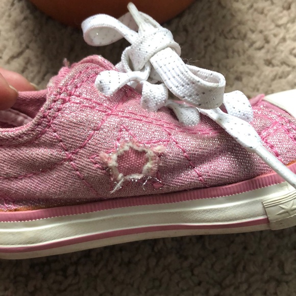 ⭐️EUC Toddler Converse One Star pink⭐️ - Picture 6 of 6
